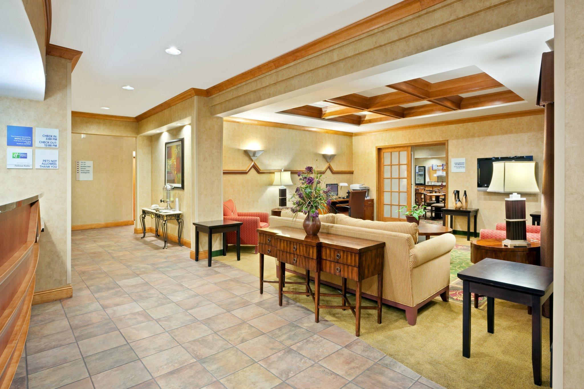 Clarion Pointe Medford Exterior foto